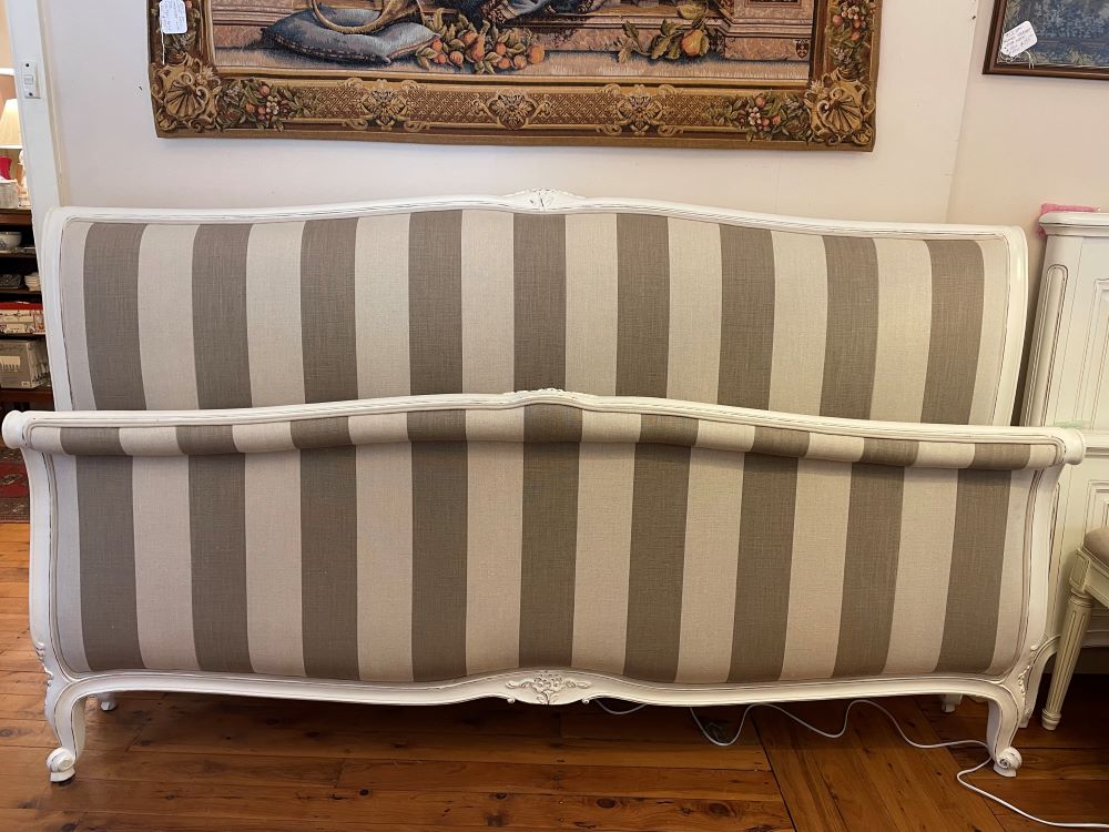 french-provincial-louis-xv-style-king-size-sleigh-bed-white-wide-stripe1