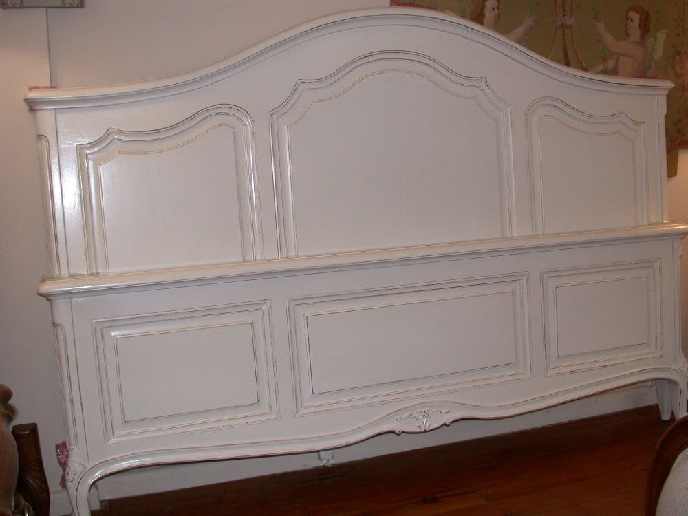 french-provincial-louis-xv-style-king-size-timber-bed-white