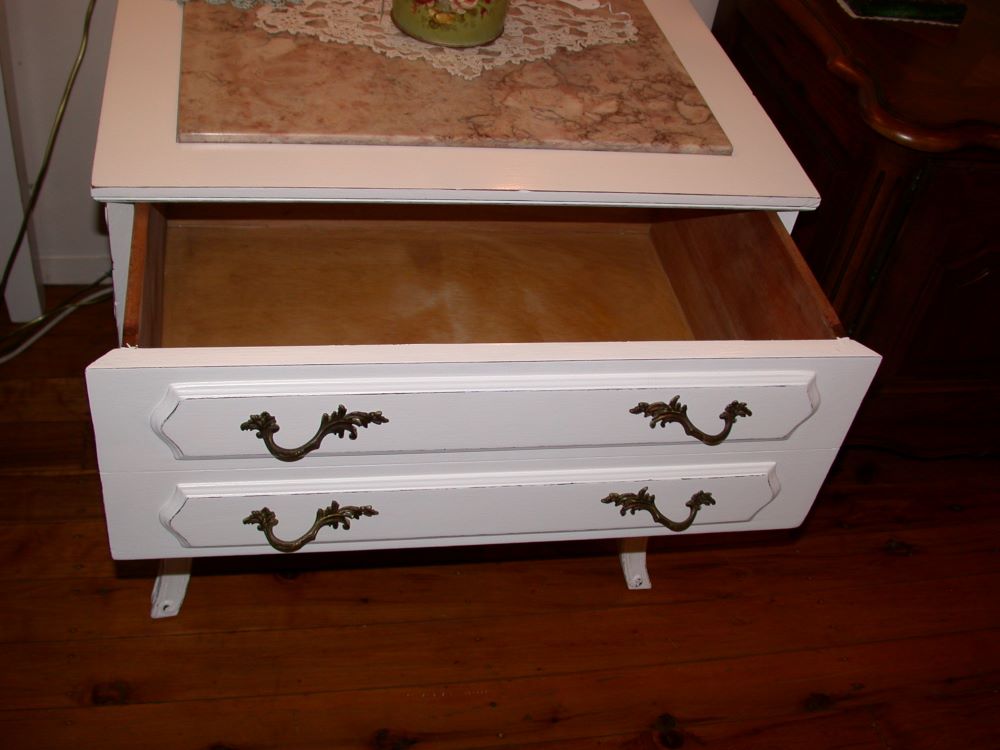 pair-of-french-louis-xv-style-1drawer-sidetable-marble-top-white1-2
