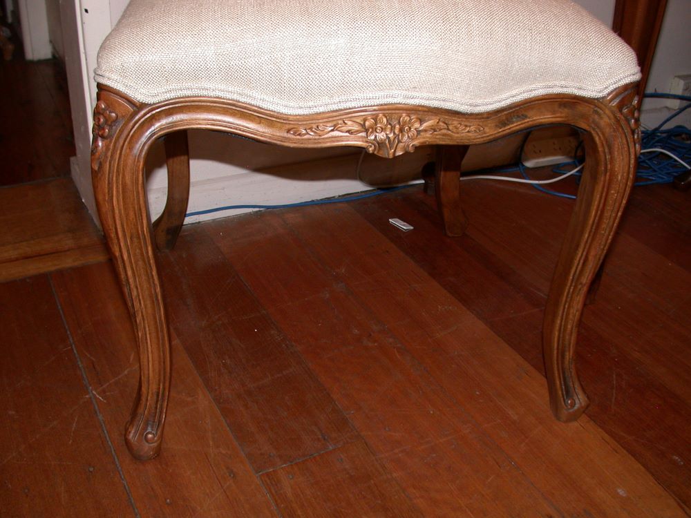 French-Accent-French-provincial-Louis-XV-style-rochelle-chair-beige-detail