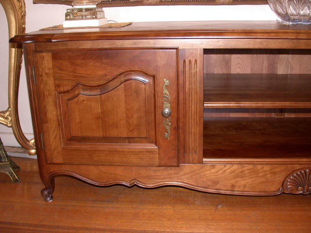French-provincial-Louis-XV-style-TV-cabinet-2m-front-left