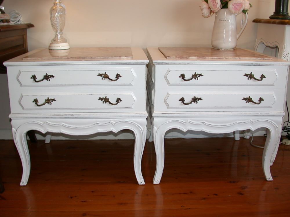 pair-of-french-louis-xv-style-1drawer-sidetable-marble-top-white1-01