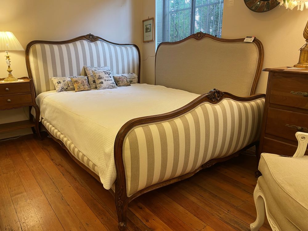 french-provincial-louis-xv-style-queen-size-bed-walnut-stripe-2-1